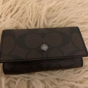 Coach Four Ring Key Case In Signature Canvas